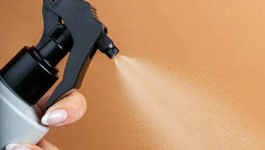 Technical Sprays as a Hairdresser’s Aid: How to Get the Most Out of Them